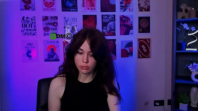 Snapshot of riley_sanders chatting on July 16, 7:33 pm riley sanders online show from July 16, 7:33 pm