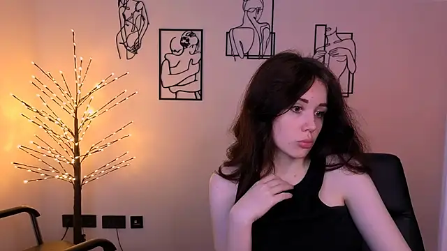 Snapshot of riley_sanders chatting on July 11, 9:37 pm riley sanders online show from July 11, 9:37 pm