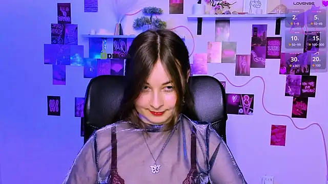 lilith diva online show from March 18, 8:10 pm