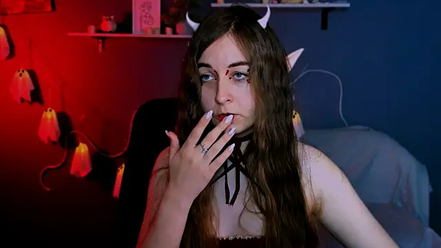 lilith diva online show from October 25, 7:14 pm