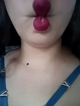 LINA-DALOUA online show from January 14, 2:20 pm