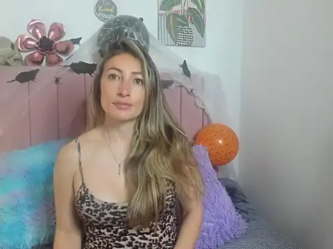 Tania xw online show from October 31, 1:41 pm