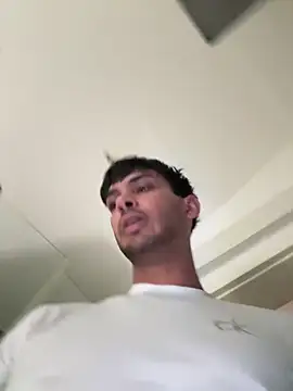 Snapshot of Gipsyboysteve chatting on February 14, 2:06 pm Gipsyboysteve online show from February 14, 2:06 pm