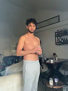 Gipsyboysteve online show from April 18, 6:27 am