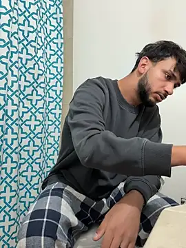 Snapshot of Gipsyboysteve chatting on February 10, 12:04 pm Gipsyboysteve online show from February 10, 12:04 pm