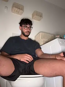 Snapshot of Gipsyboysteve chatting on February 12, 3:06 am Gipsyboysteve online show from February 12, 3:06 am