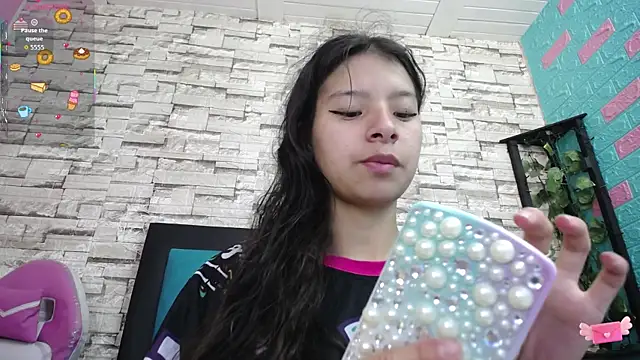 maily can online show from November 11, 12:55 pm