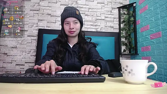 maily can online show from October 4, 12:28 pm