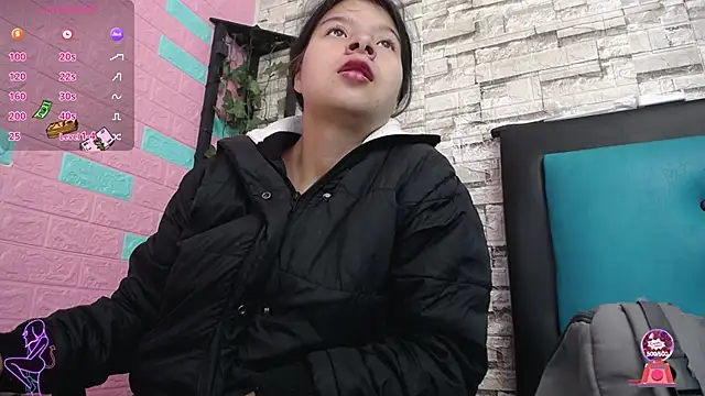 maily can online show from November 15, 12:20 pm