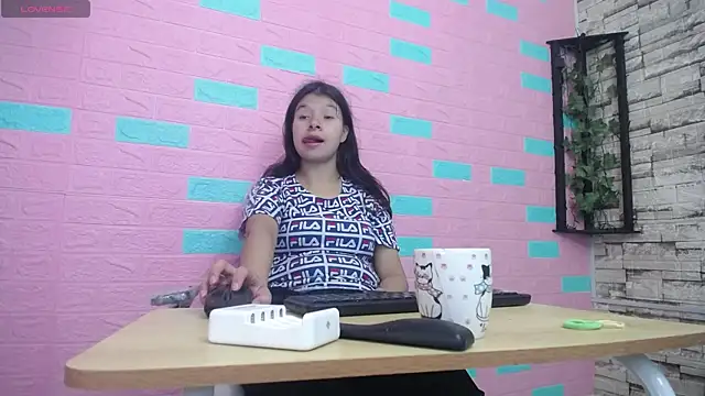 maily can online show from November 27, 12:49 pm