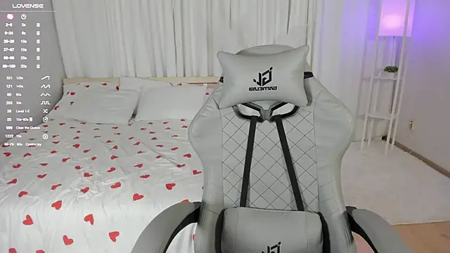 LiliaMoons online show from September 28, 2:24 pm