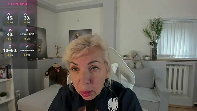 LiliaMoons online show from October 3, 8:49 am