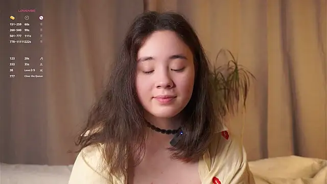 Snapshot of AlbertaClack chatting on December 17, 12:21 pm AlbertaClack online show from December 17, 12:21 pm