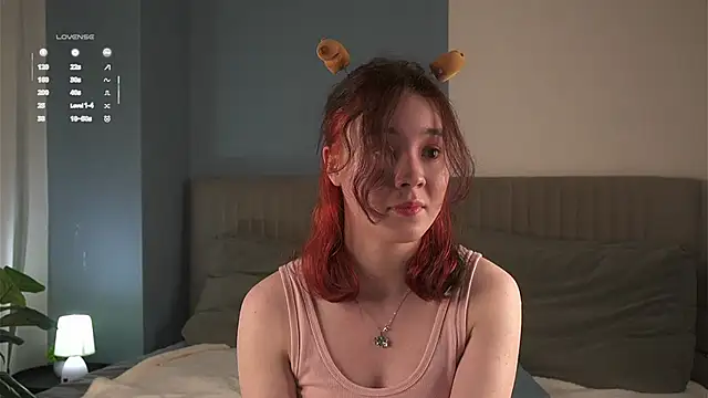 Snapshot of AlbertaClack chatting on September 9, 11:19 am AlbertaClack online show from September 9, 11:19 am