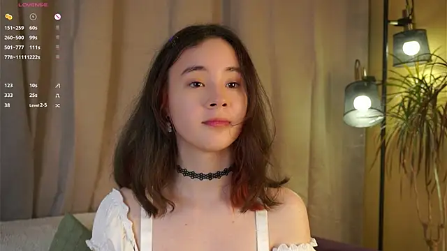 Snapshot of AlbertaClack chatting on December 2, 11:23 am AlbertaClack online show from December 2, 11:23 am