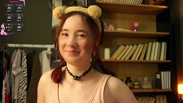 Snapshot of AlbertaClack chatting on November 2, 11:48 am AlbertaClack online show from November 2, 11:48 am