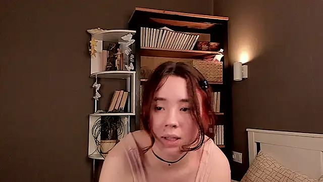 Snapshot of AlbertaClack chatting on November 18, 12:19 pm AlbertaClack online show from November 18, 12:19 pm