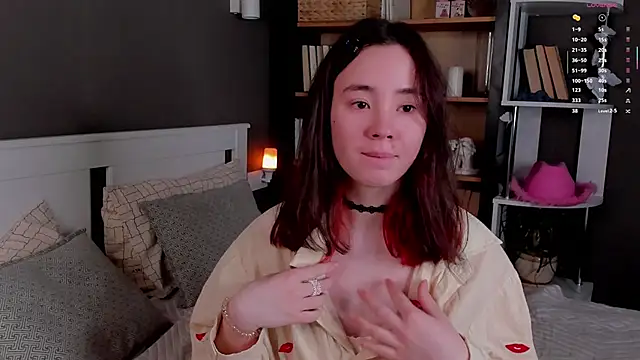 Snapshot of AlbertaClack chatting on November 15, 12:53 pm AlbertaClack online show from November 15, 12:53 pm