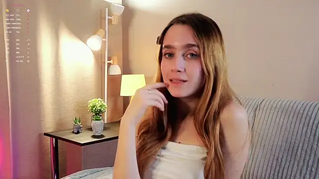 Snapshot of EarleneBrayton chatting on November 6, 1:09 am EarleneBrayton online show from November 6, 1:09 am