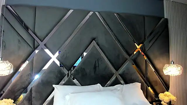 CoraimaSahin online show from March 6, 4:40 am