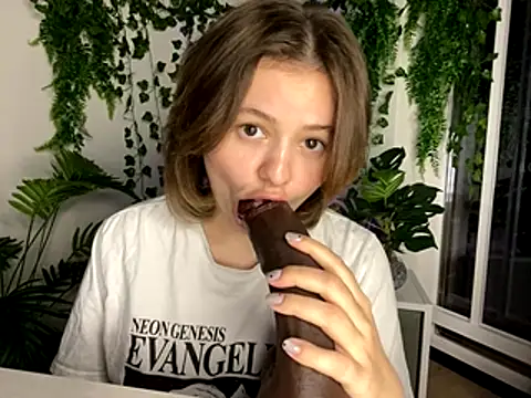 MoonIvy  online show from November 2, 5:18 pm