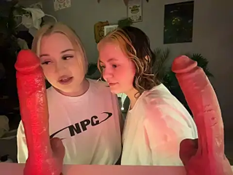 Snapshot of MoonIvy_ chatting on February 18, 6:26 pm MoonIvy online show from February 18, 6:26 pm