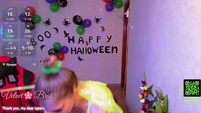 QueenInSilence online show from October 31, 10:16 pm