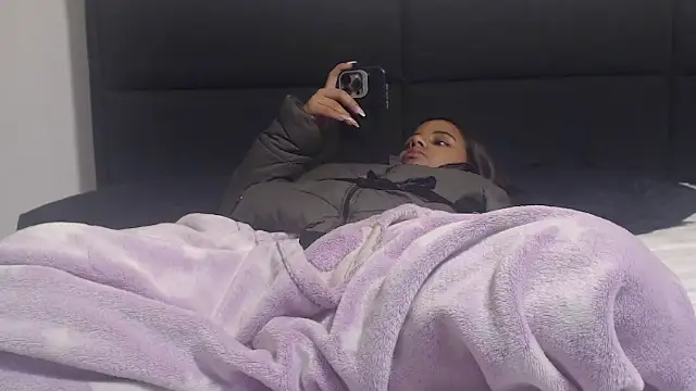 habdiela online show from December 18, 11:08 pm