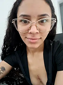 Snapshot of Britany_Sweety chatting on September 24, 5:19 pm Britany Sweety online show from September 24, 5:19 pm