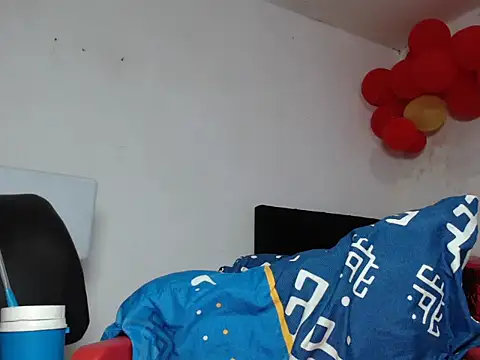 Snapshot of maggi_hotsson chatting on September 24, 5:58 am maggi hotsson online show from September 24, 5:58 am