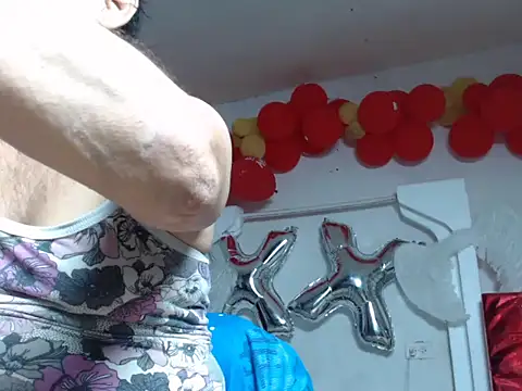 Snapshot of maggi_hotsson chatting on September 26, 7:54 pm maggi hotsson online show from September 26, 7:54 pm