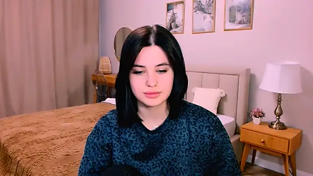 lil angel  online show from February 5, 10:16 pm