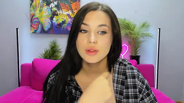 Snapshot of lil_angel_ chatting on September 18, 4:10 pm lil angel online show from September 18, 4:10 pm