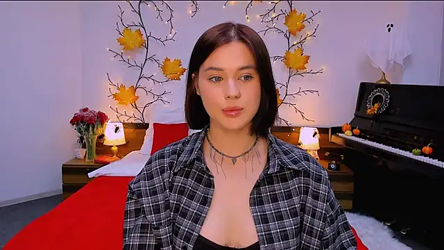 lil angel  online show from October 29, 1:10 pm