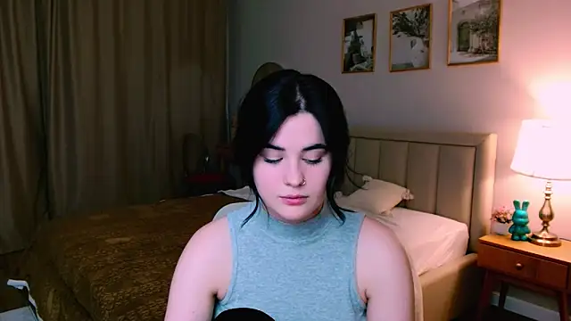 lil angel  online show from March 11, 12:26 am