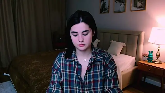 lil angel  online show from March 11, 10:26 pm