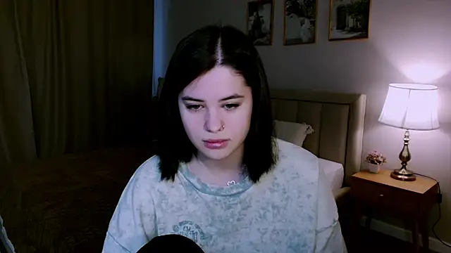 lil angel  online show from February 13, 10:59 am