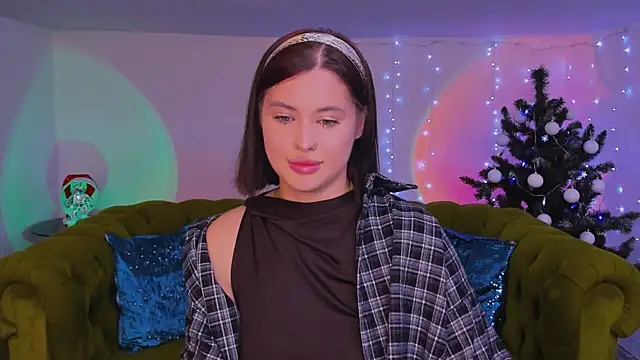 lil angel  online show from December 16, 1:15 pm