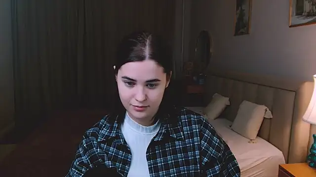 lil angel  online show from March 23, 12:44 am