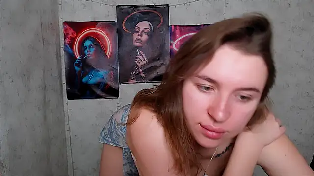 JuliaTopp  online show from November 22, 4:00 am