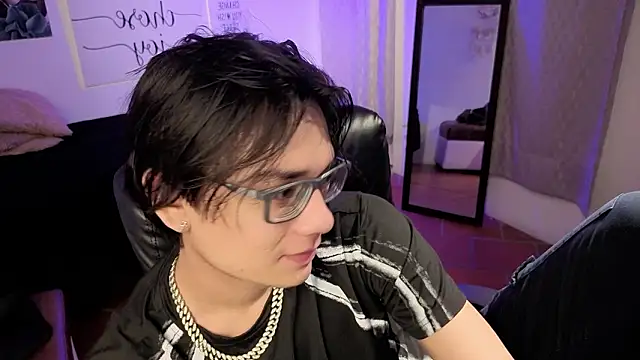 davoxer online show from March 21, 3:52 am