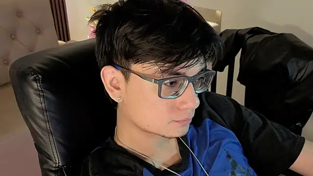 davoxer online show from April 23, 3:57 am