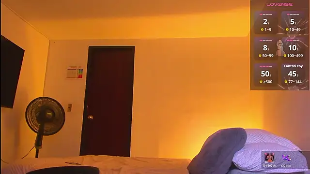 Snapshot of RJBarto chatting on February 28, 1:11 pm RJBarto online show from February 28, 1:11 pm