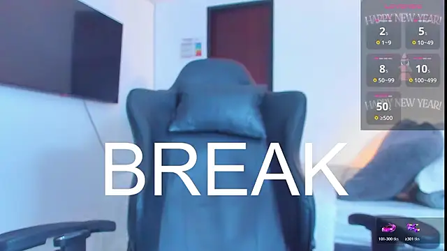 Snapshot of RJBarto chatting on February 3, 11:21 pm RJBarto online show from February 3, 11:21 pm