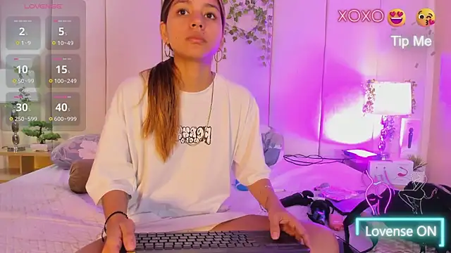 mia rousse25 online show from April 15, 2:06 am