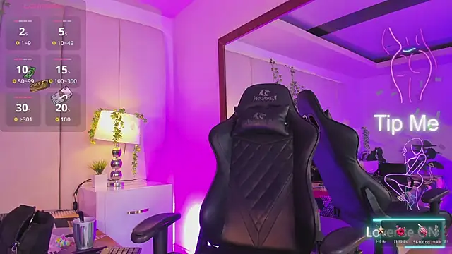 mia rousse25 online show from March 25, 4:39 pm