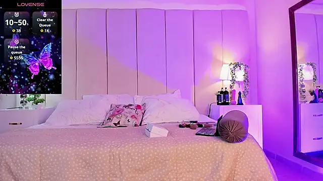 mia rousse25 online show from November 12, 12:20 pm