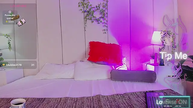 mia rousse25 online show from February 18, 2:57 pm