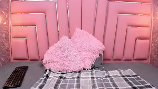 LITTLESUSSYY  online show from November 14, 12:09 pm