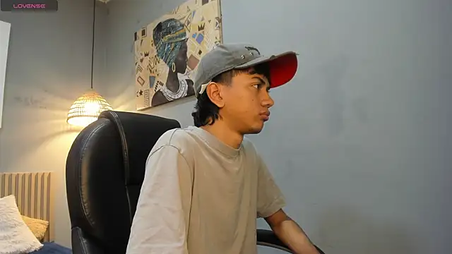 markbowie online show from April 3, 2:01 pm